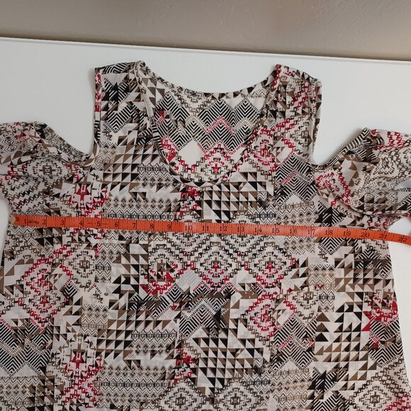 Women's Lightweight Shoulderless top with fun patchwork print - Picture 4 of 7